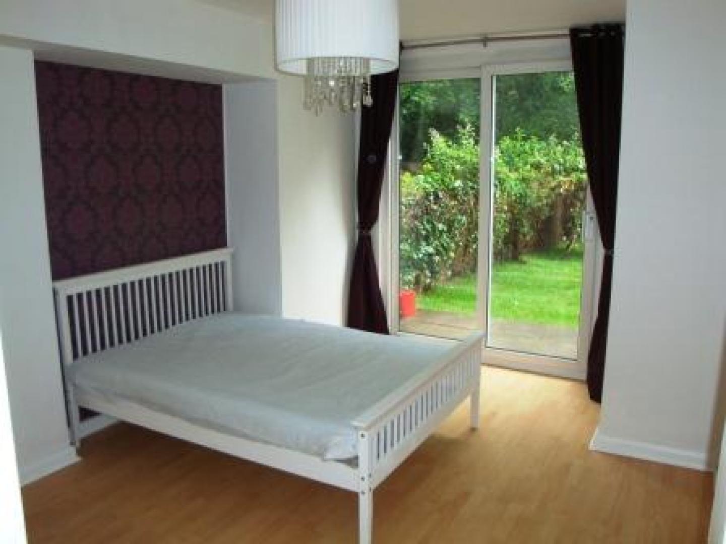 			HUGE GARDEN, 2 Bedroom, 1 bath, 1 reception Flat			 Goldhurst Terrace, WEST HAMPSTEAD